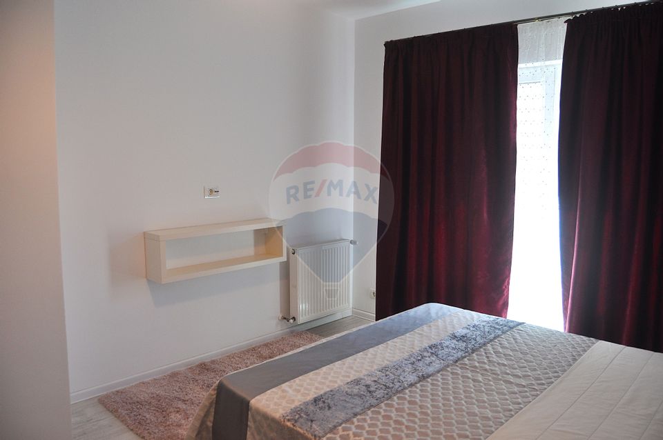 Apartament cu 2 camere de închiriat, Arad Plaza