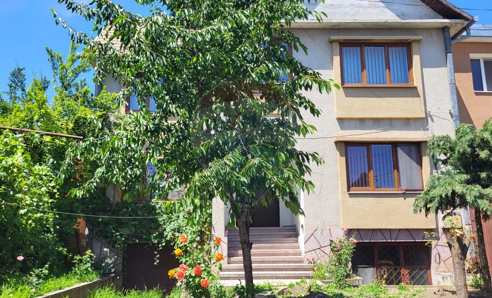 Casă / Vilă cu 5 camere de inchiriat Ultracentral Turda Comision 0%