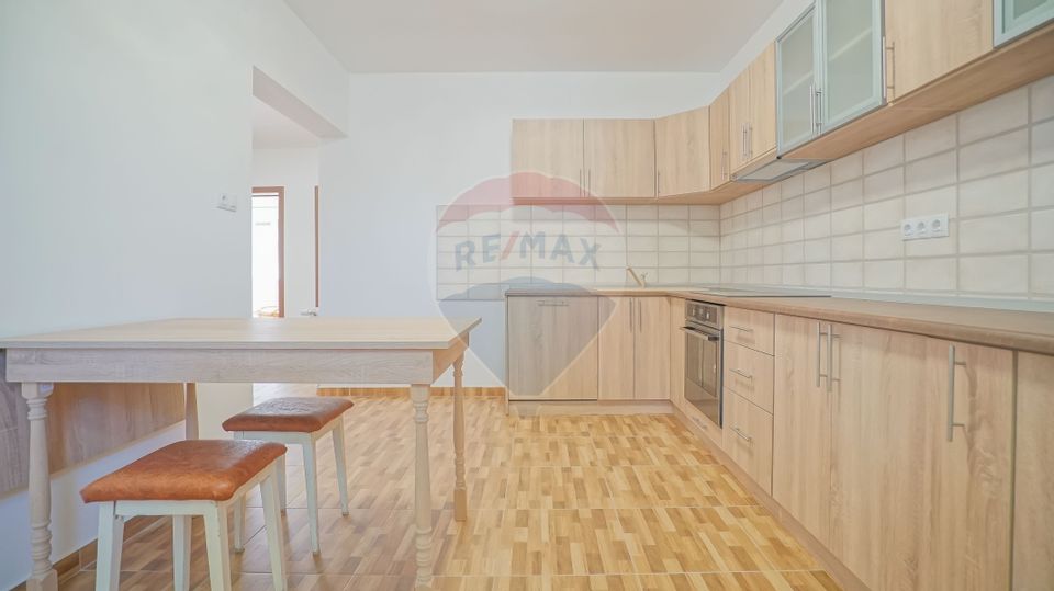 Apartament in casa parter zona Aurel Vlaicu