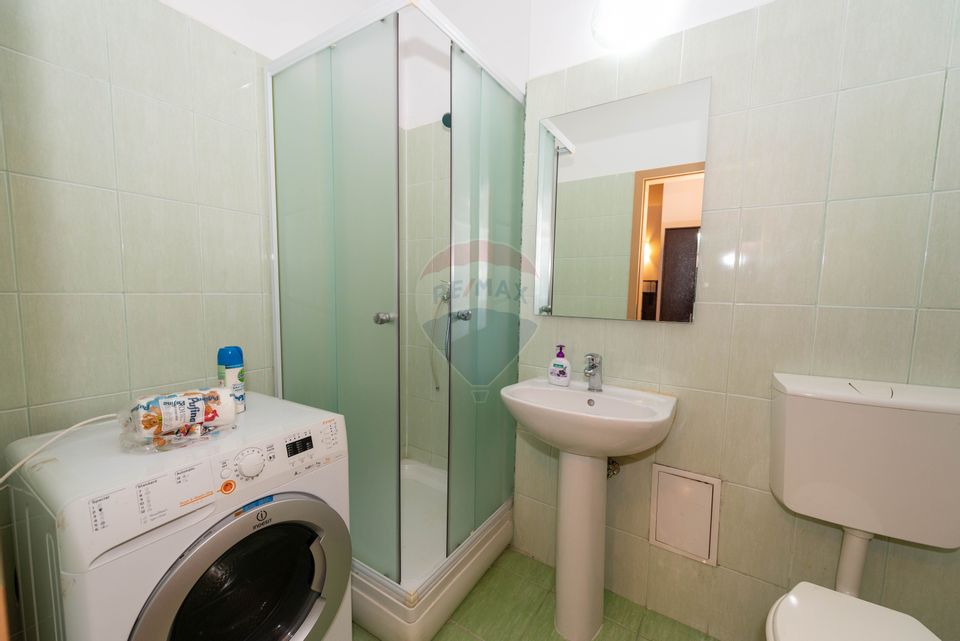 Apartament cu 3 camere de vanzare complex  Rasarit De Soare, Titan