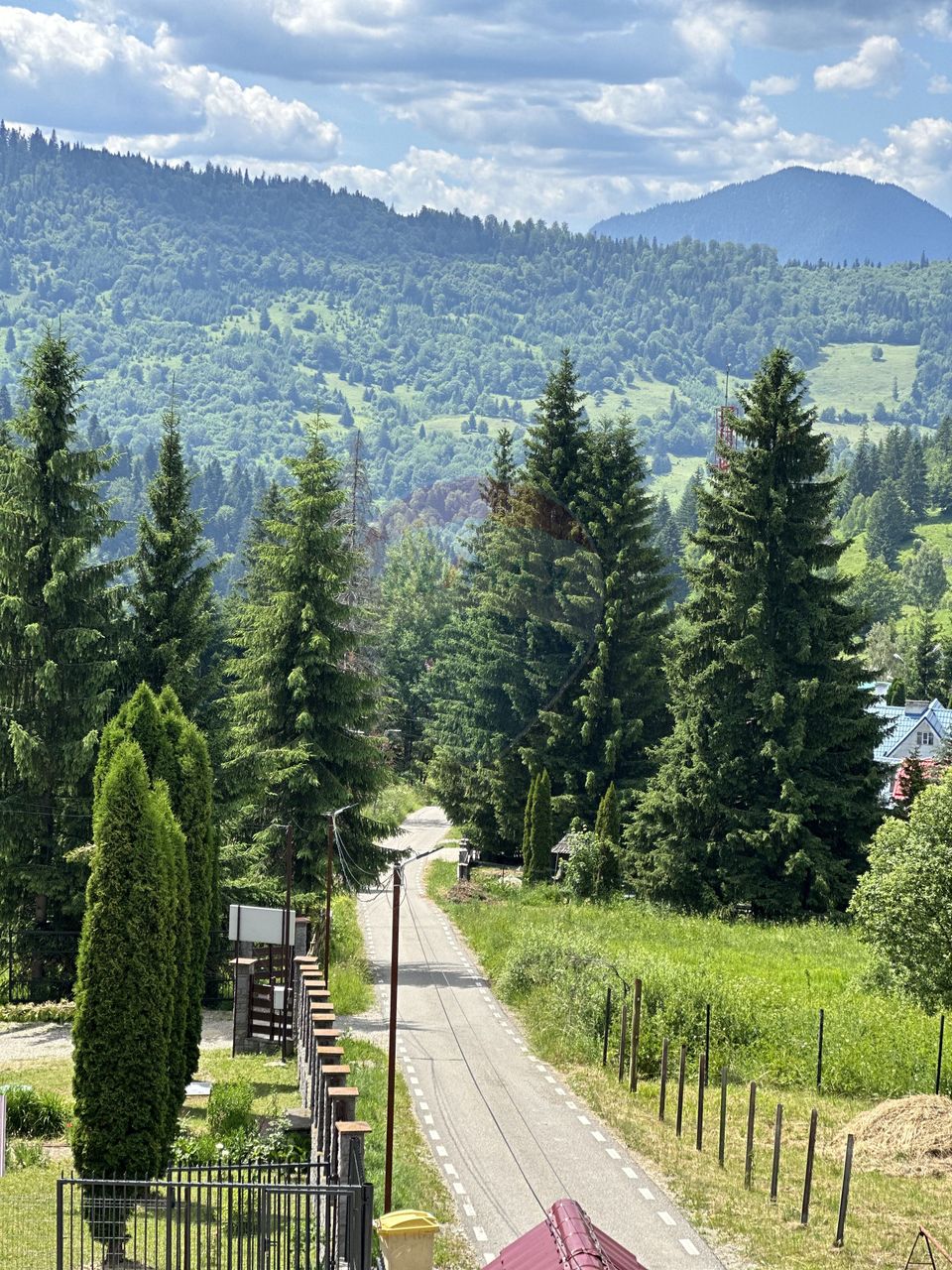 18 room Hotel / Pension for sale