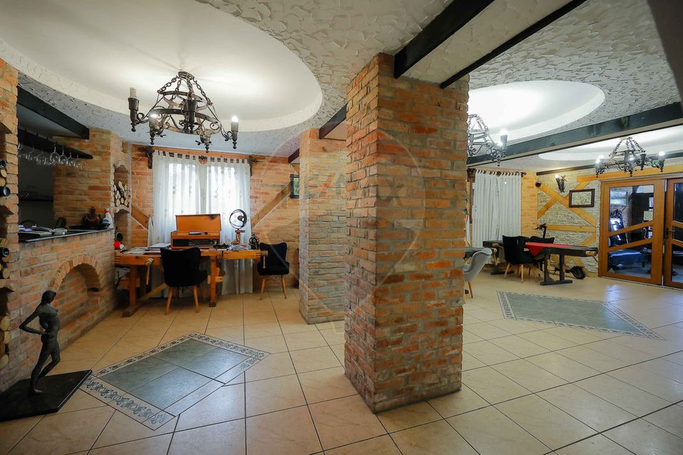 12 room Hotel / Pension for sale, Iosia area