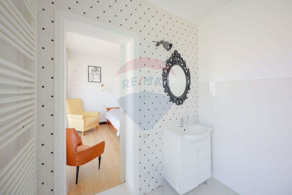 De închiriat Casă/Pensiune în zona Nufarul