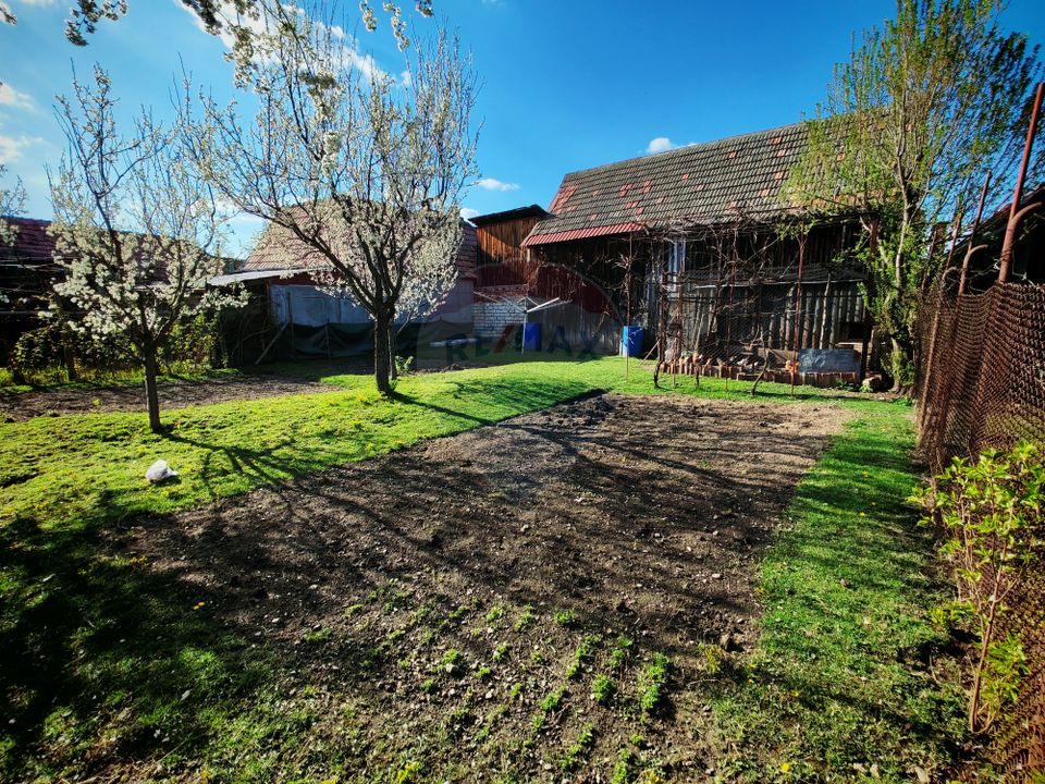 Casă spațioasă cu panoramă superbă+garsonieră separată, venit pasiv.