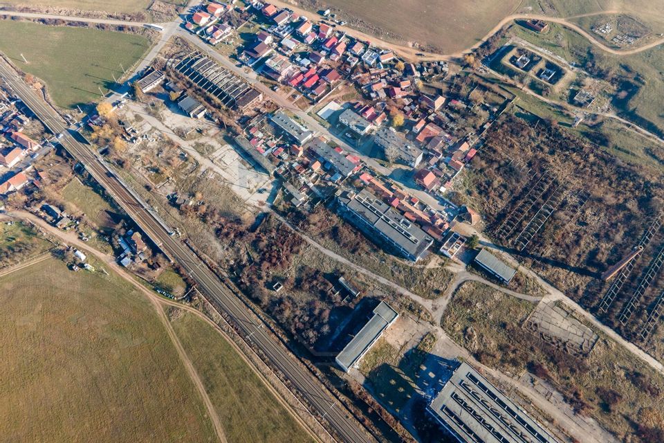 Teren industrial Orastie 13,5 ha cu hale fosta platforma industriala