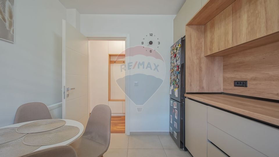 3 room Apartment for sale, Tractorul area