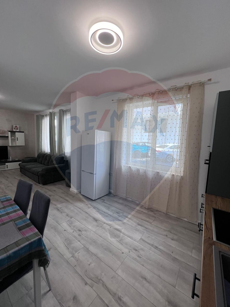 Apartament cu 2 camere de închiriat