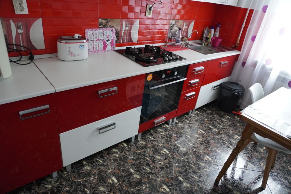 4 room Apartment for rent, Central area