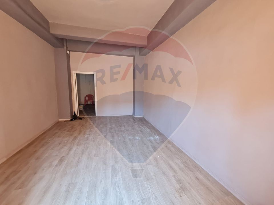 37sq.m Commercial Space for rent, Central area