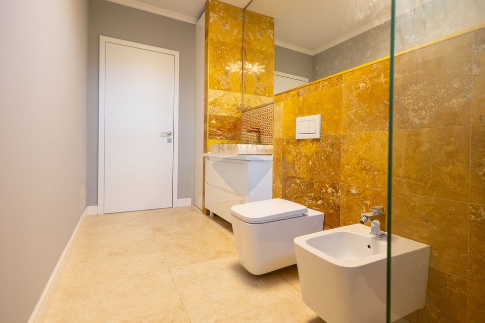 5 room House / Villa for sale