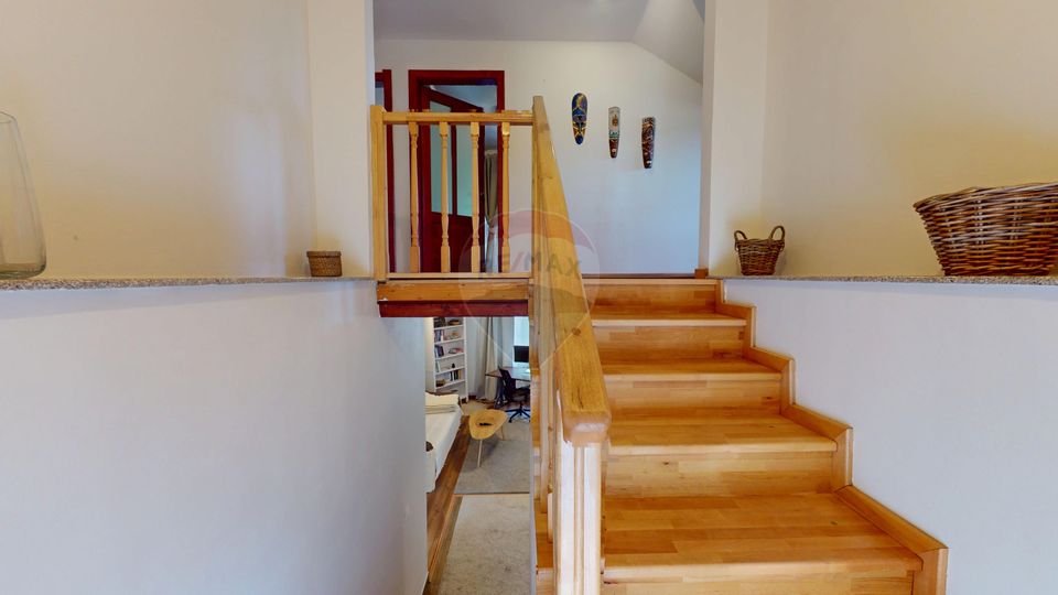 5 room House / Villa for sale