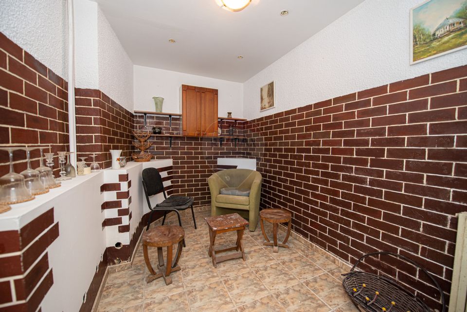 Vila de vanzare cu etaj Calea Calarasi Delea Veche