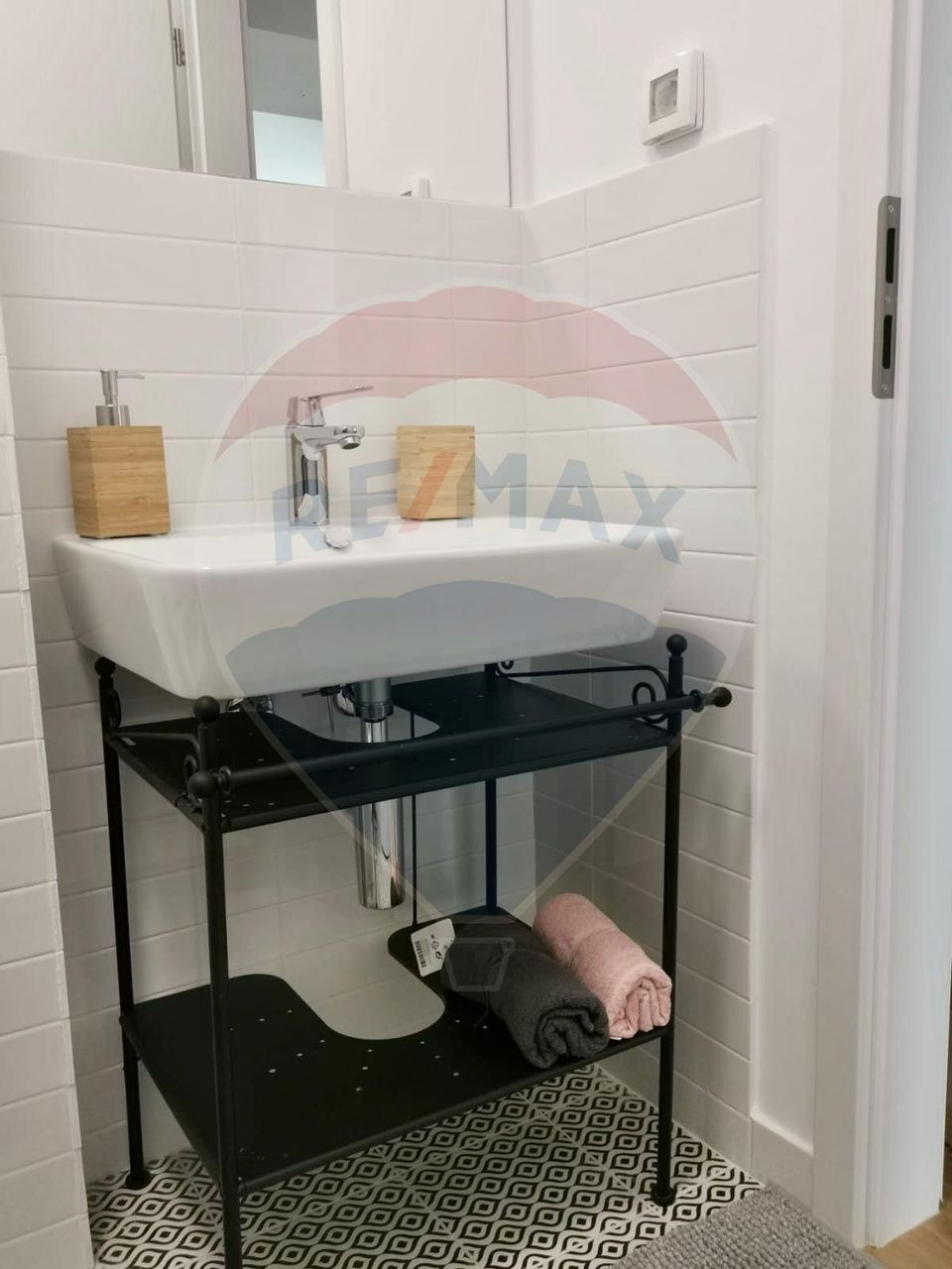 2 room Apartment for rent, Aviatiei area