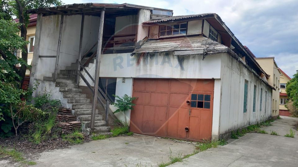 Casă / Vilă cu 21 camere de vânzare în zona Alexandriei