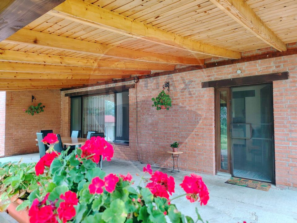 COMISION ZERO - Casa de locuit+spatiu comercial cu multiple functiuni