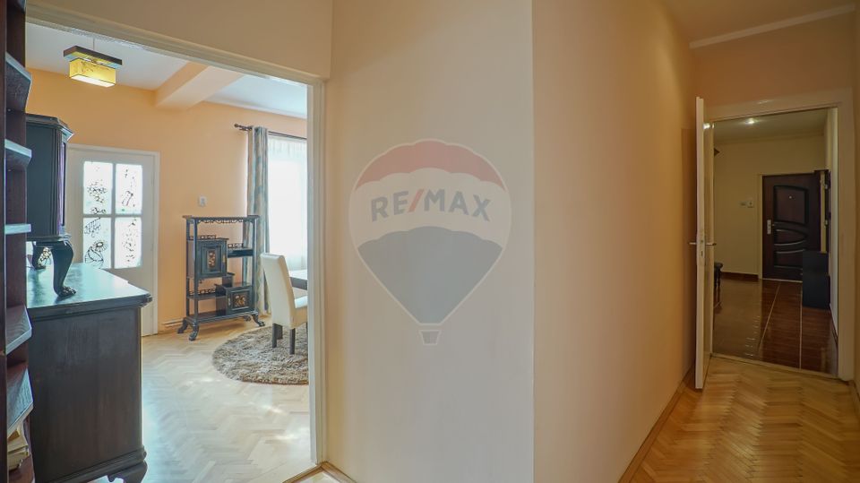 Apartament cu 3 camere de închiriat zona centrala Maior Cranta