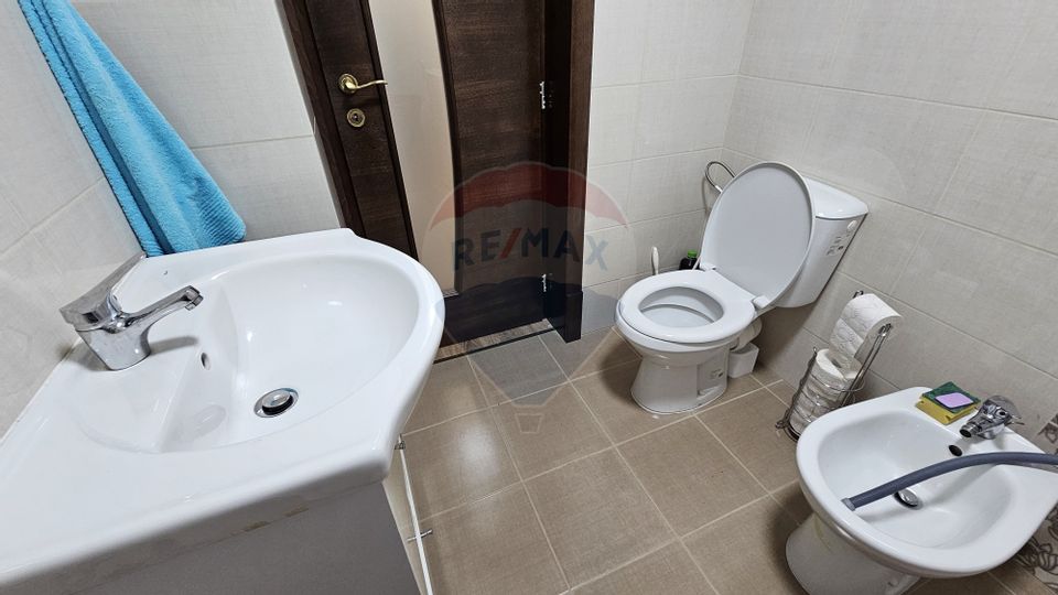 Apartament decomandat cu 2 camere în zona Burdujeni