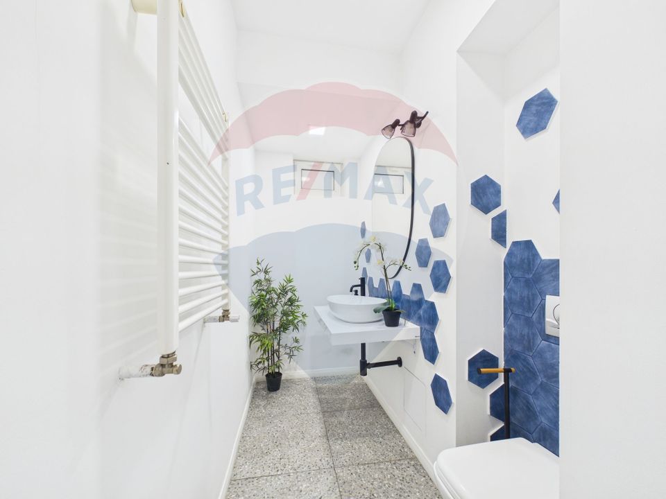 Apartament 4 camere recompartimentat din 3, P-ta Unirii | Parcare