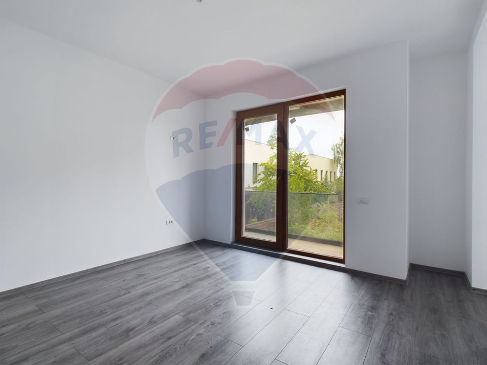 5 room House / Villa for sale