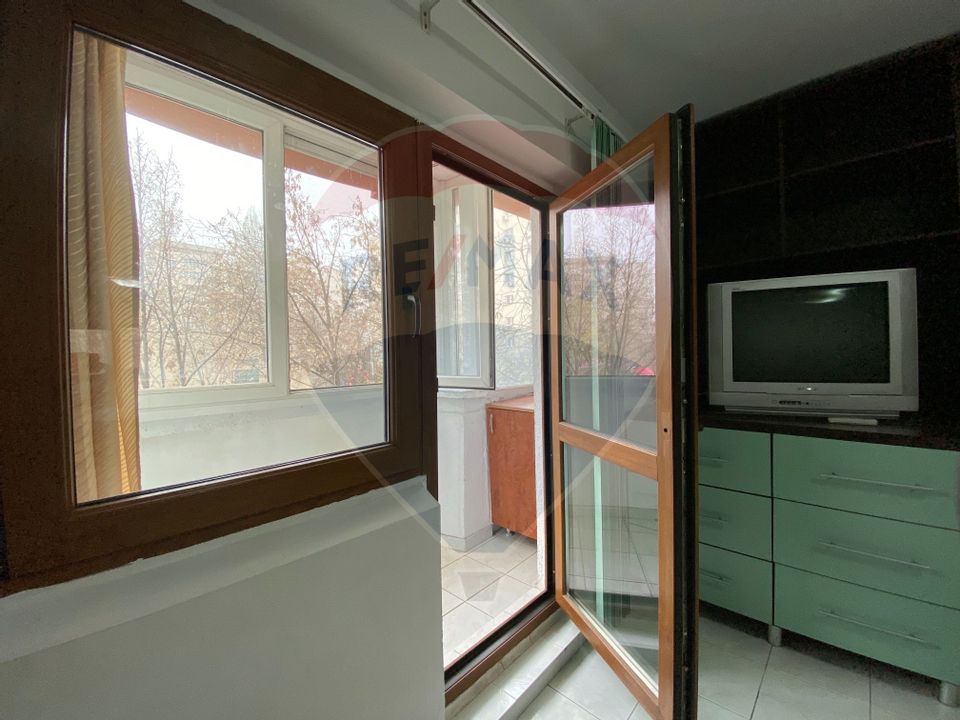 De inchiriat garsoniera în zona Vitan Mall