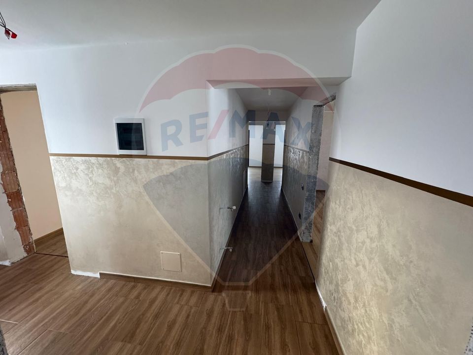 8 room House / Villa for sale, Darmanesti area