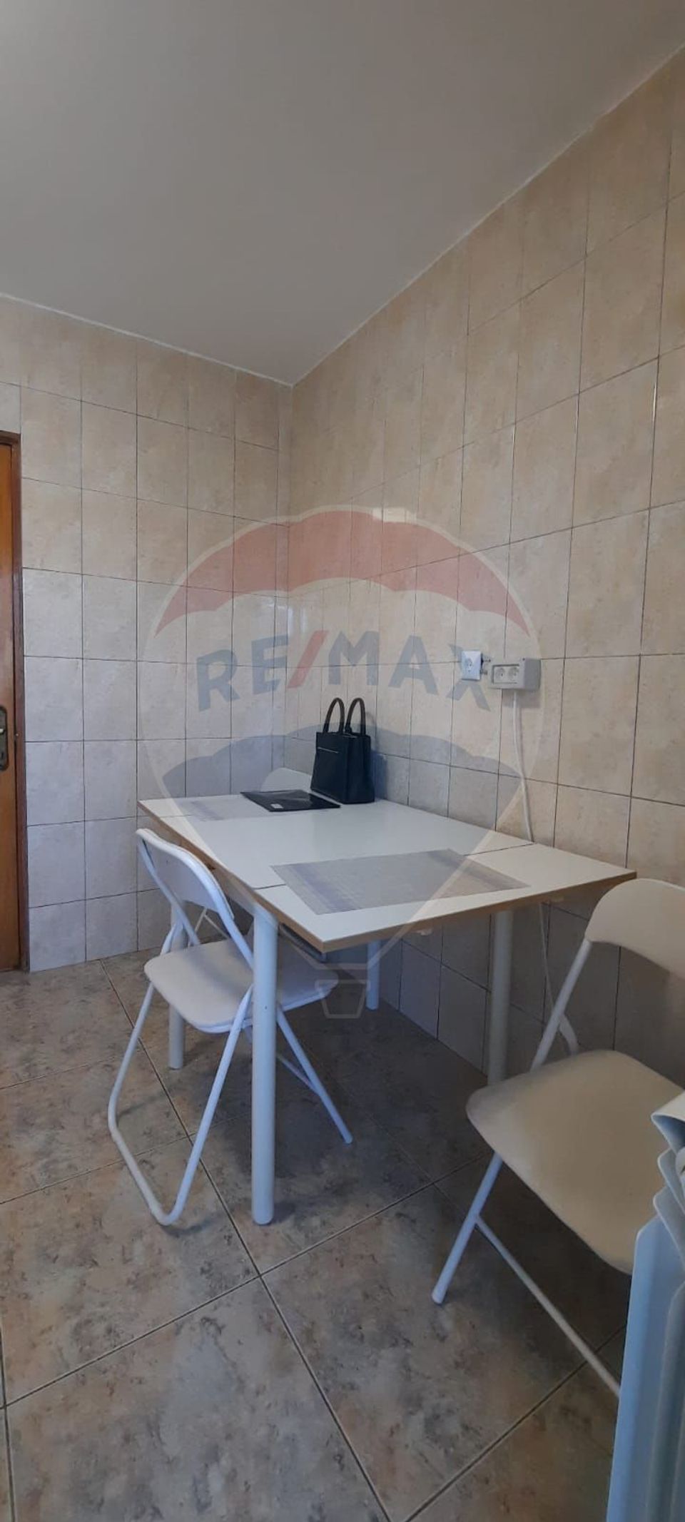 Apartament de inchiriat 3 camere în zona Tomis Nord