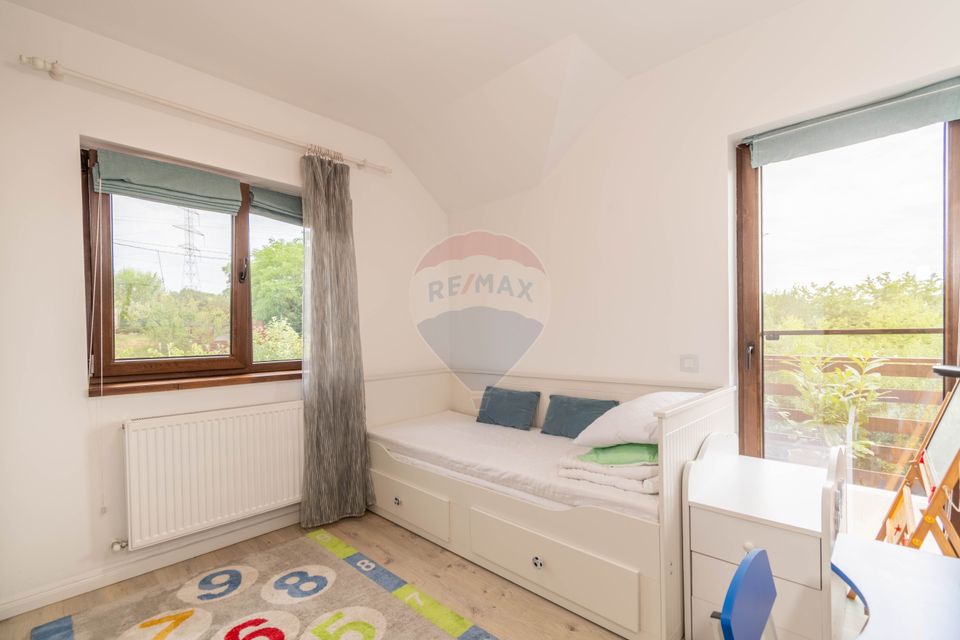 4 room House / Villa for sale