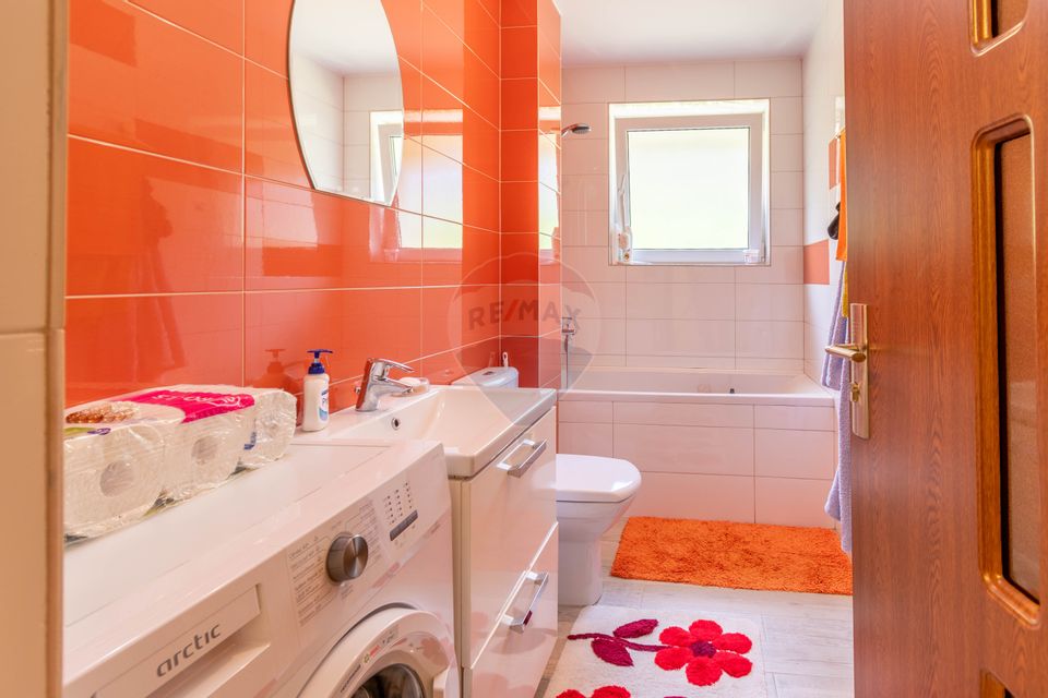 Apartament 2 camere de vanzare – Demisol - zona Campului