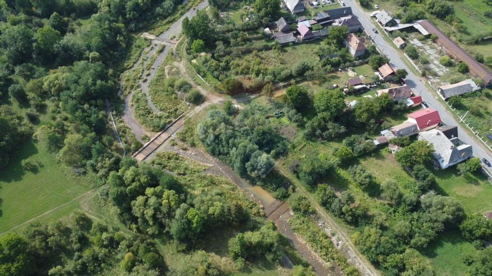 Teren 10.000 mp Calatele – Apuseni, langa rau, ideal investie turism