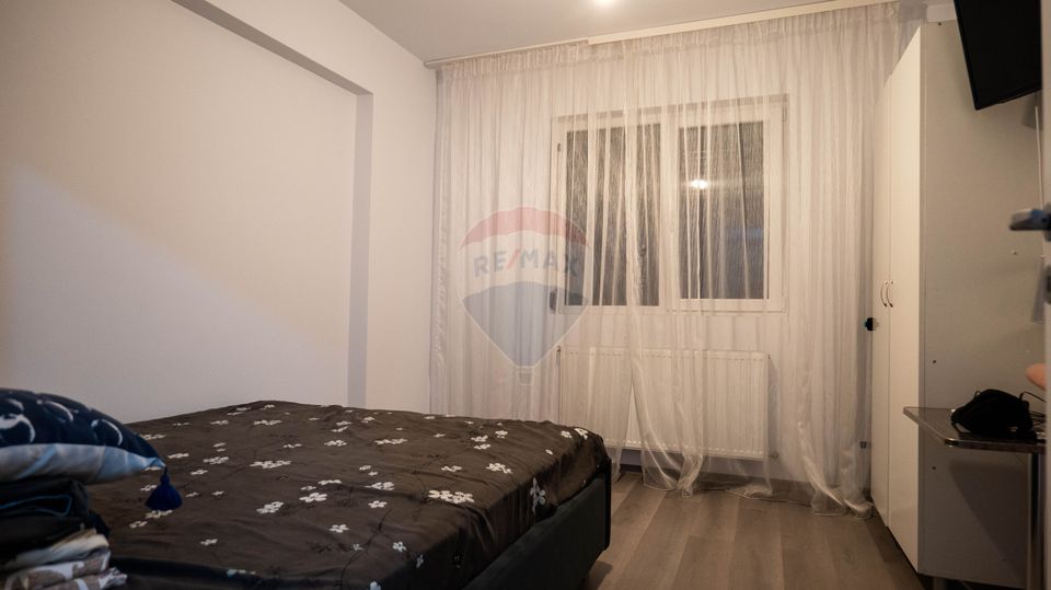 Vanzare apartament 3 camere, decomandat spatios si luminos, Dobroesti