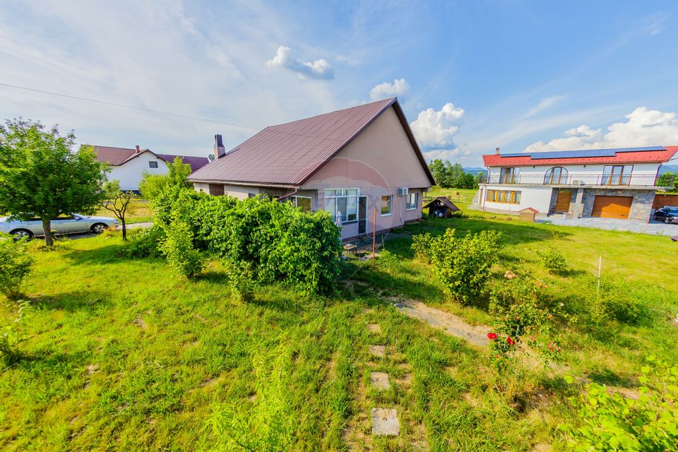 Casă în Bozânta Mare de vânzare
