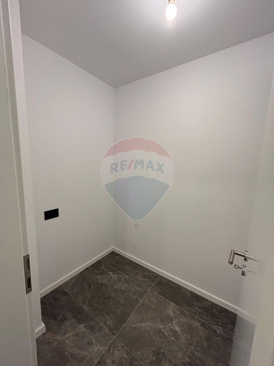 Apartament 2 camere de vânzare