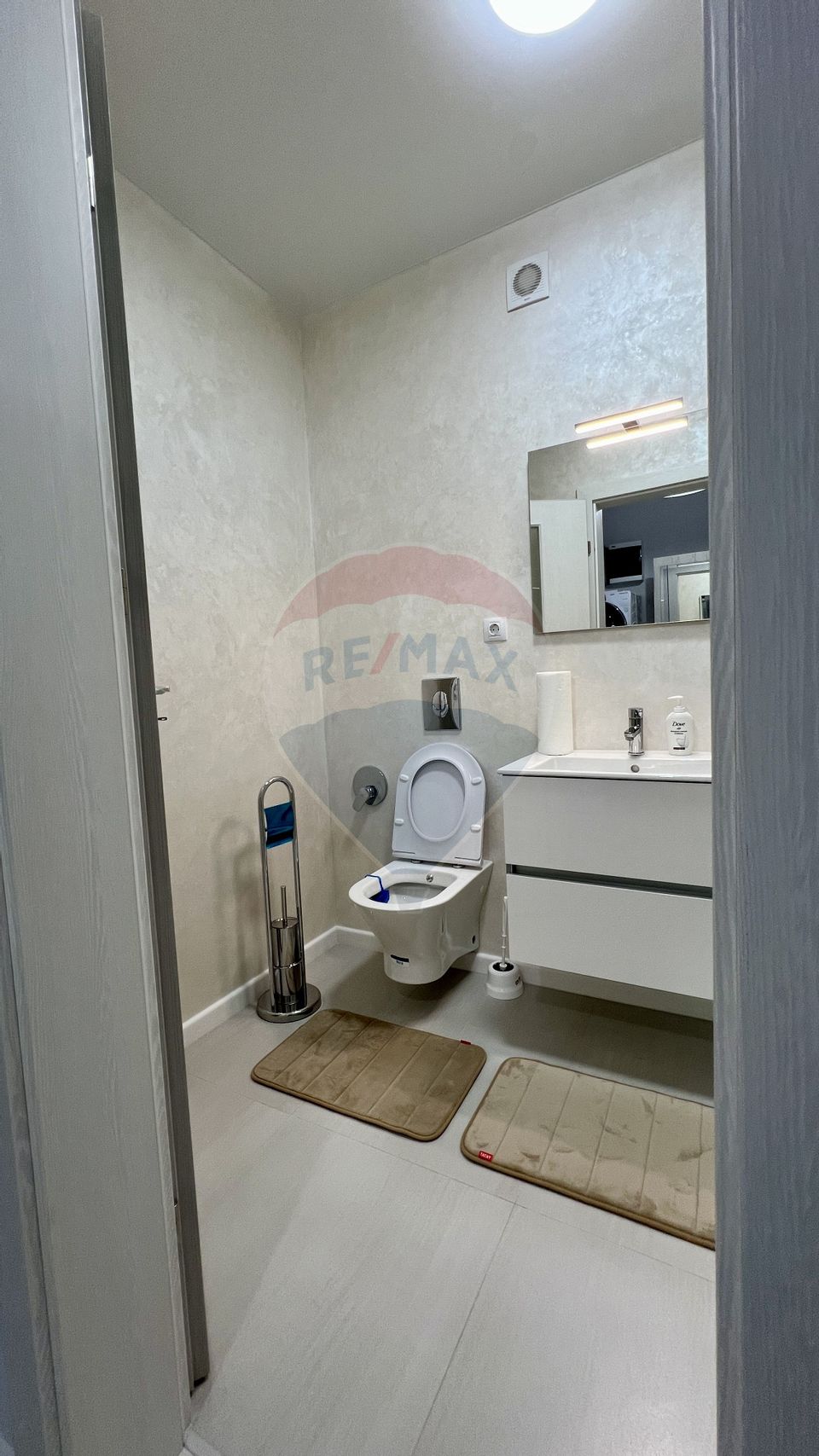 Închiriere apartament cu 2 camere modern în bloc nou