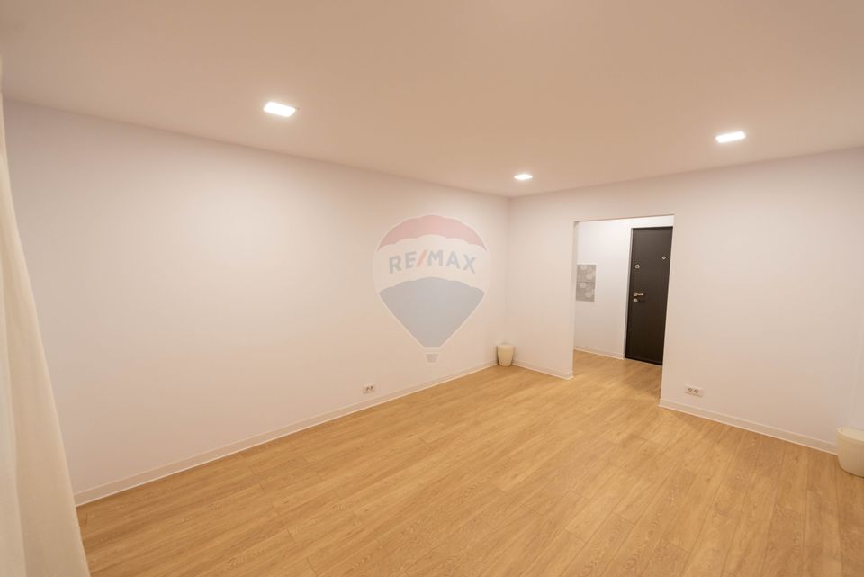 Garsoniera renovata de vanzare strada Mizil zona Trapezului Salajan