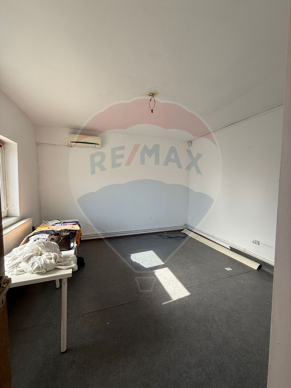 52sq.m Commercial Space for rent, 1 Mai area