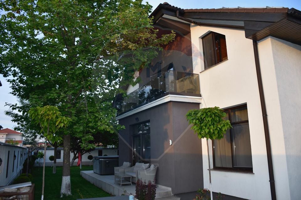 5 room House / Villa for sale