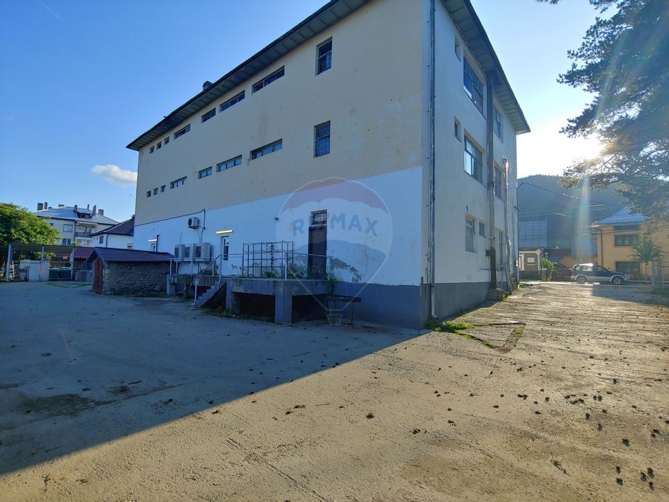1,456sq.m Commercial Space for rent