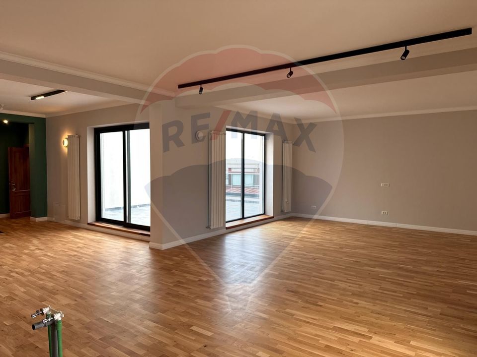 INCHIRIERE Apartament cu 4 camere in zona Tei