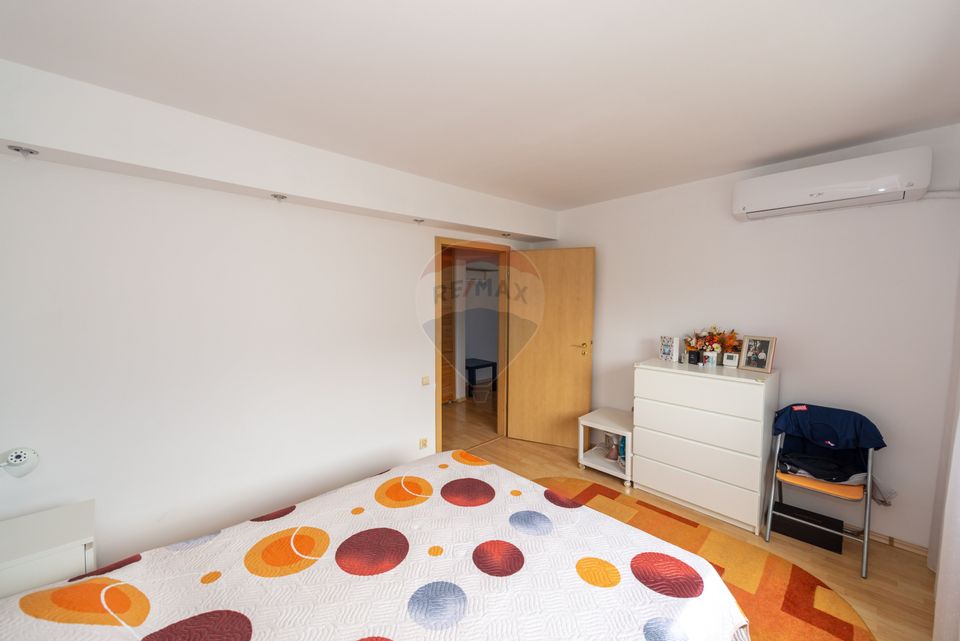 Apartament 2 camere renovat complet cu Centrala Proprie, Mall Vitan