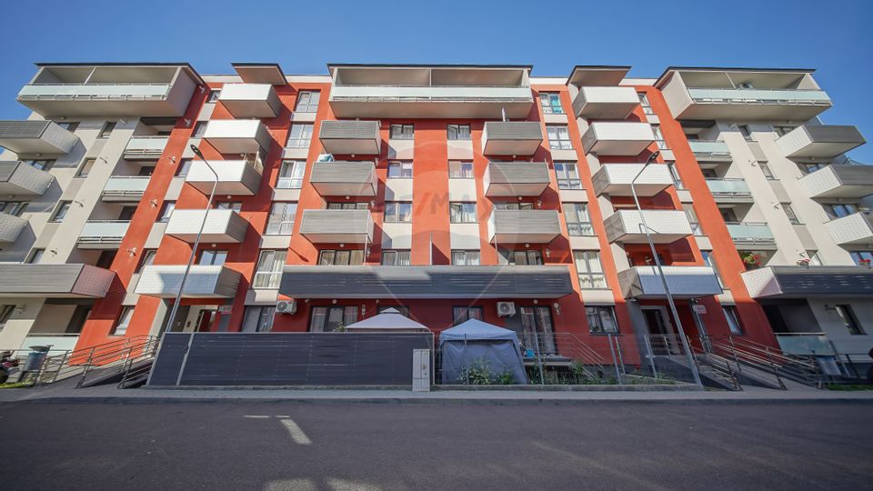 Apartament nelocuit cu priveliste deosebita|parcare|boxa