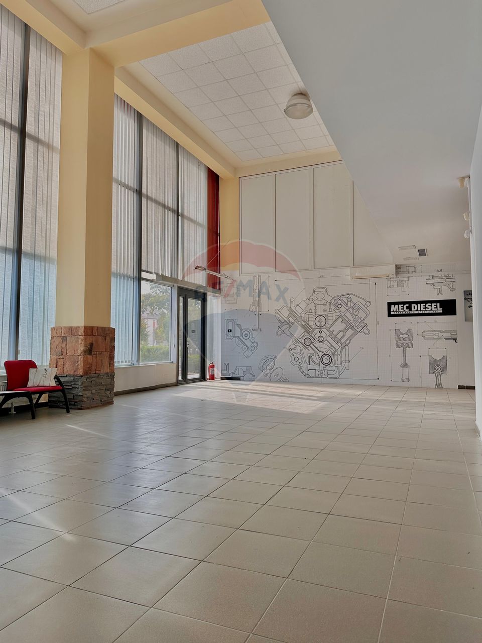 Hala de închiriat cu birouri în zona Micalaca