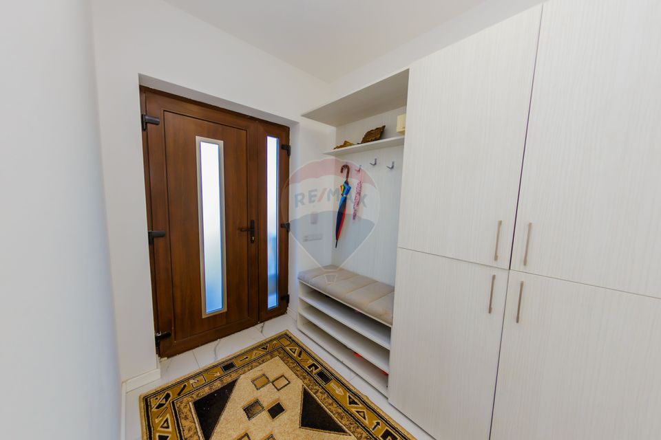 4 room House / Villa for sale