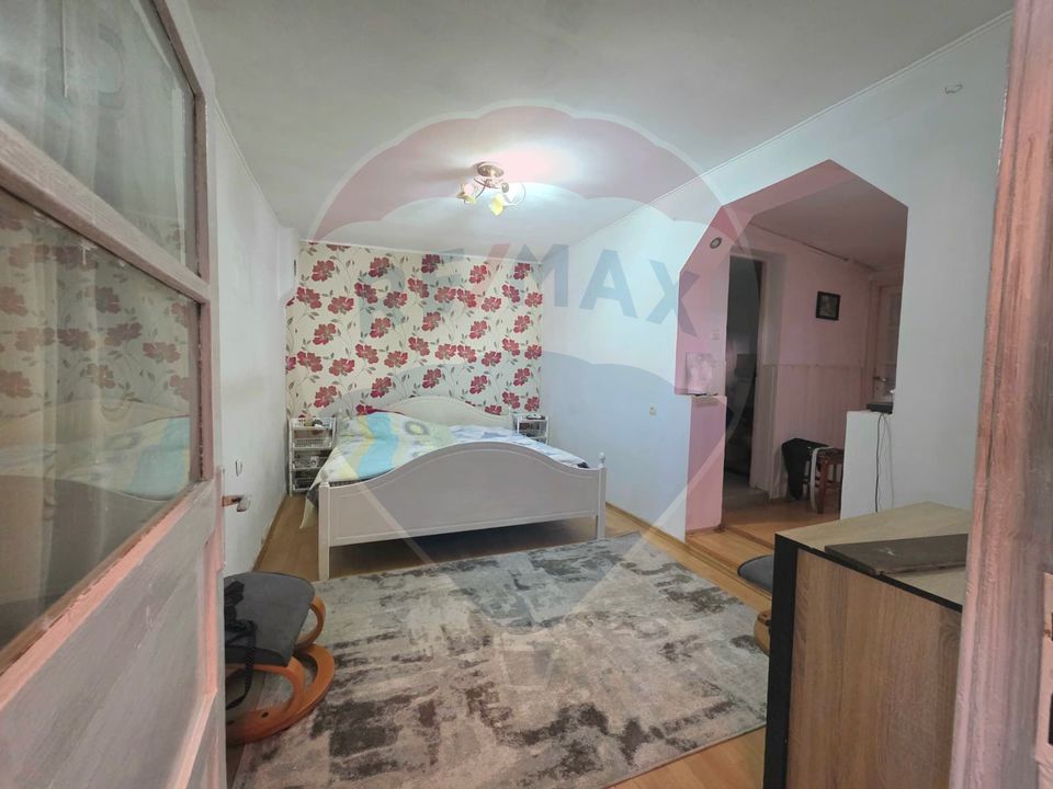 Casă tip duplex de vânzare – Vitrometan, str. Bârsei