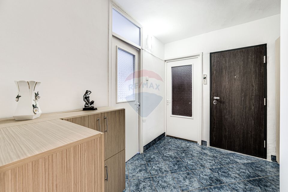 Apartament cu doua camere in zona Micalaca