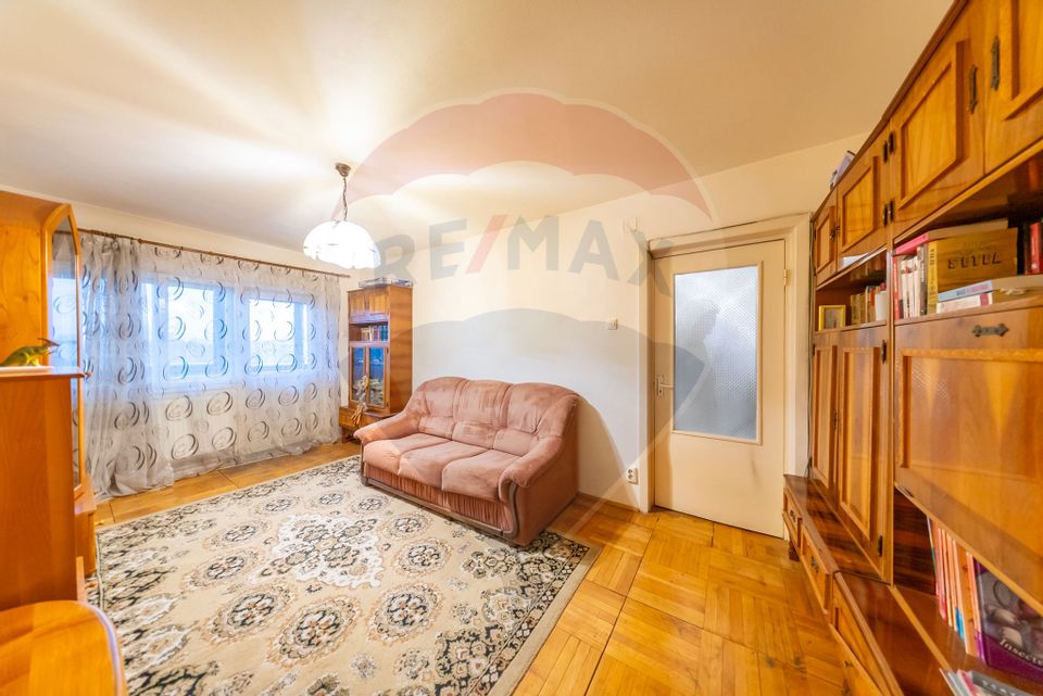 4 room Apartment for sale, Central area