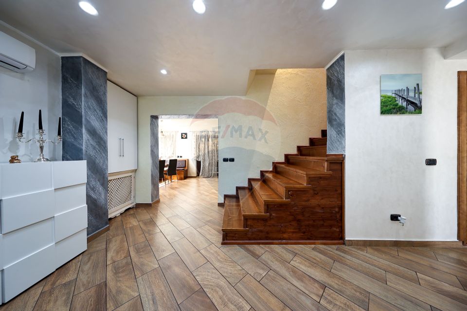 Conac, proprietate unica, in mijlocul naturii, Sacele!