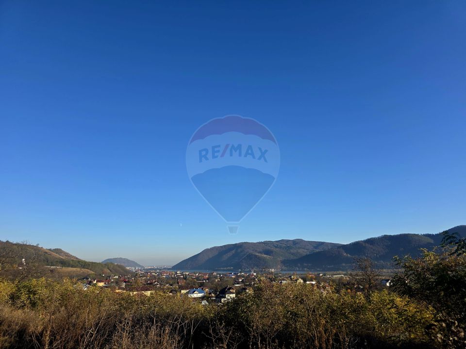 Land 6,874sqm Alexandru cel Bun / Strada plopusor