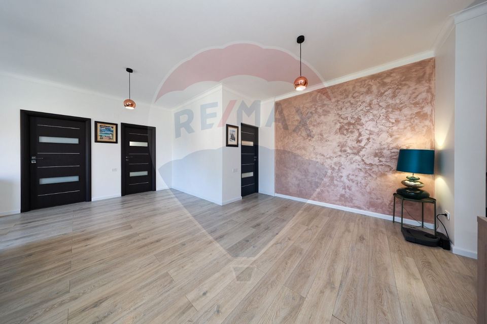 Apartament cu 3 camere, bloc exclusivist,  zona centrala, Brasov!