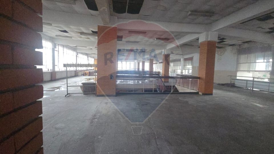 759sq.m Office Space for rent, Sud area