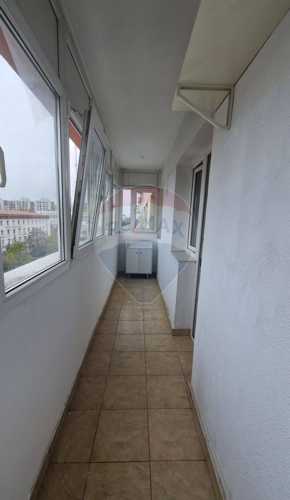 Apartament 2 camere decomandat, Ștefan cel Mare, la 1 minut de metrou